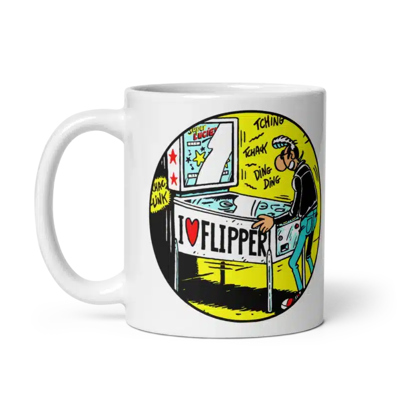 Mug Lucien jouant au flipper, ambiance rétro et humoristique avec texte "I LOVE Flipper".